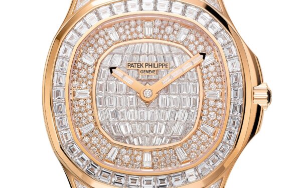 Patek Philippe Aquanaut Luce Haute Joaillerie, 18k Rose Gold with 313 diamonds ~7,9ct, 38,8mm, Ref# 5062/450R-001 - Image 3