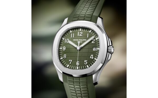 Patek Philippe Aquanaut Jumbo Date, Sweep Seconds, 18k White Gold, 42,2 mm, Ref# 5168G-010 - Image 11
