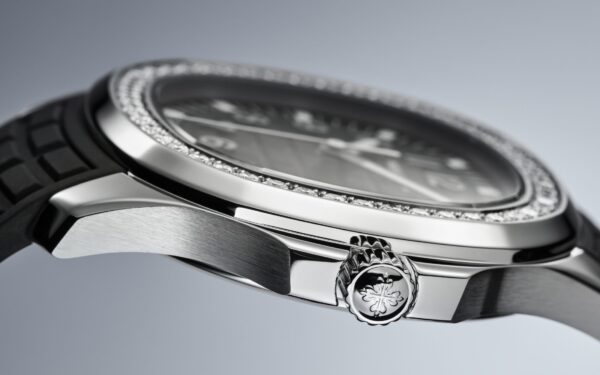 Patek Philippe Aquanaut Luce, Stainless Steel, 38,8mm, Ref# 5267/200A-001 - Image 9