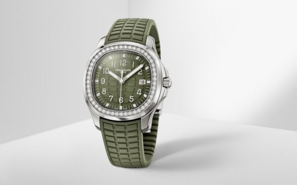 Patek Philippe Aquanaut Luce, Stainless Steel, 38,8mm, Ref# 5267/200A-011 - Image 11