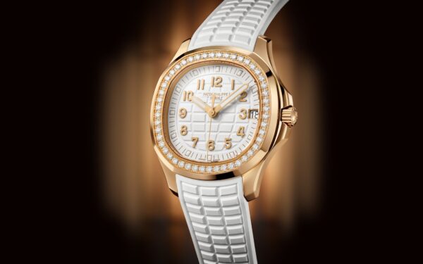 Patek Philippe Aquanaut Luce, 18k Rose Gold, 38,8mm, Ref# 5268/200R-001 - Image 12