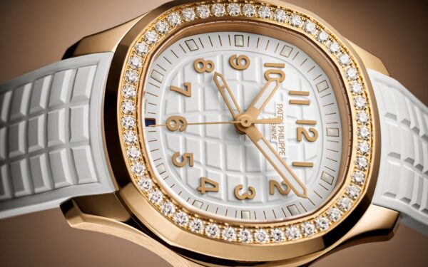 Patek Philippe Aquanaut Luce Travel Time, 18k Rose Gold, 38,8mm, Ref# 5269/200R-001 - Image 7