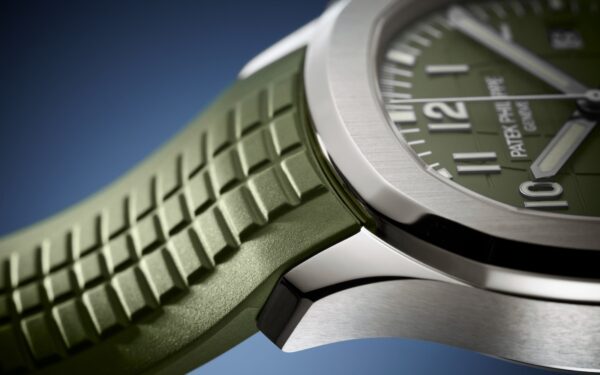 Patek Philippe Aquanaut Chronograph, 18k White Gold, 42,2mm, Ref# 5968G-010 - Image 9