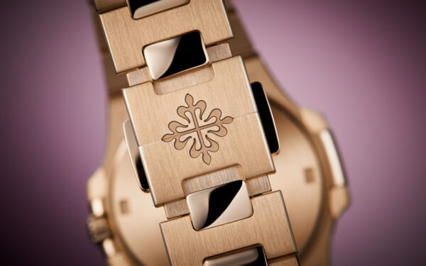 Patek Philippe Nautilus, Ref# 7010/1R-013 - Image 8