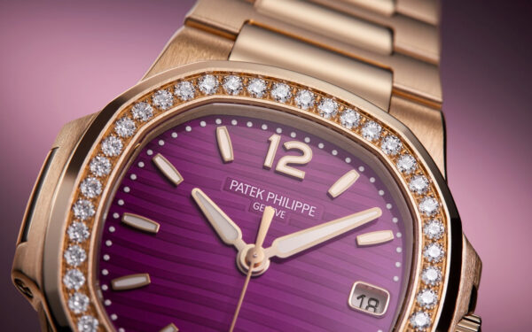 Patek Philippe Nautilus, Ref# 7010/1R-013 - Image 5