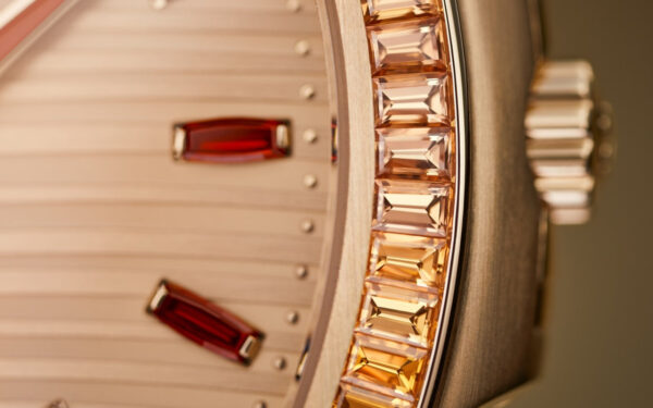Patek Philippe Nautilus, Ref# 7118/1300R-001 - Image 8