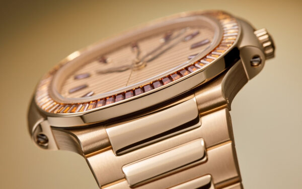 Patek Philippe Nautilus, Ref# 7118/1300R-001 - Image 5