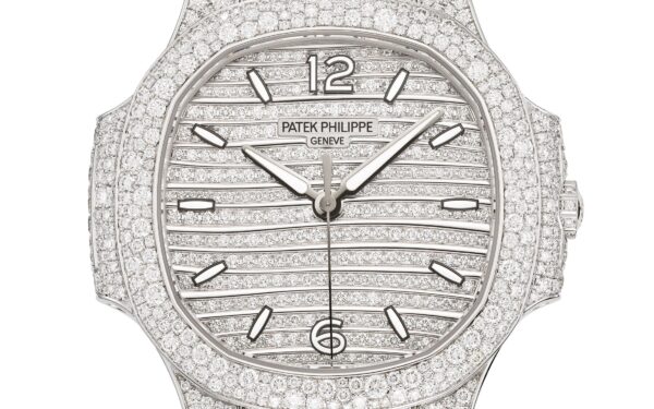 Patek Philippe Nautilus Haute Joaillerie Ladies Automatic Watch, 18K White Gold and Diamonds, 35,2mm, Ref# 7118/1450G-001 - Image 3