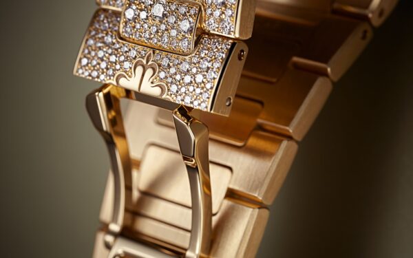 Patek Philippe Nautilus Haute Joaillerie Ladies Automatic Watch, 18K Rose Gold and Diamonds, 35,2mm, Ref# 7118/1450R-001 - Image 13