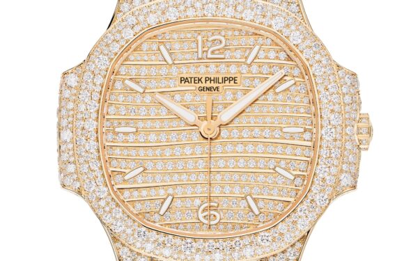 Patek Philippe Nautilus Haute Joaillerie Ladies Automatic Watch, 18K Rose Gold and Diamonds, 35,2mm, Ref# 7118/1450R-001 - Image 3