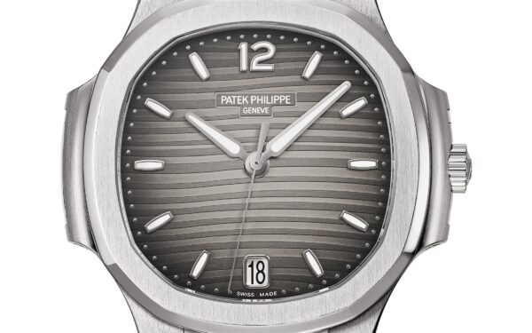 Patek Philippe Nautilus Ladies Automatic Watch, Stainless Steel, 35,2mm, Ref# 7118/1A-011 - Image 3