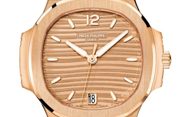 Patek Philippe Nautilus Ladies Automatic Watch, 18k Rose Gold, 35,2mm, Ref# 7118/1R-010 - Image 3