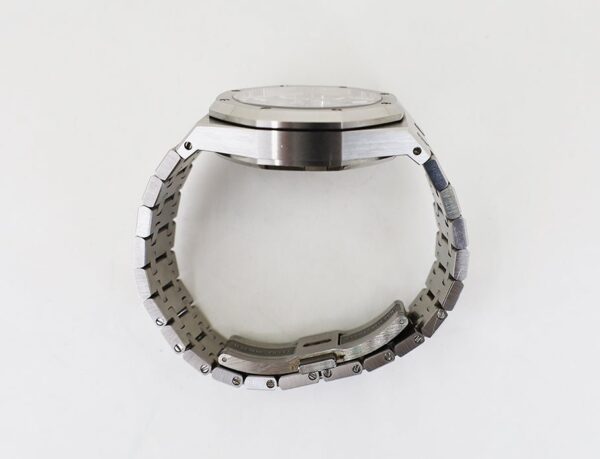 Audemars Piguet Royal Oak Selfwinding Chronograph Stainless Steel 38mm Grey Dial 26715ST.OO.1356ST.02 - Image 8