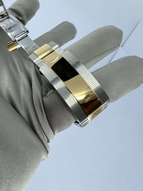 Rolex Sea-Dweller, Stainless Steel and 18k Yellow Gold, 43mm, Ref# 126603-0001 - Image 2