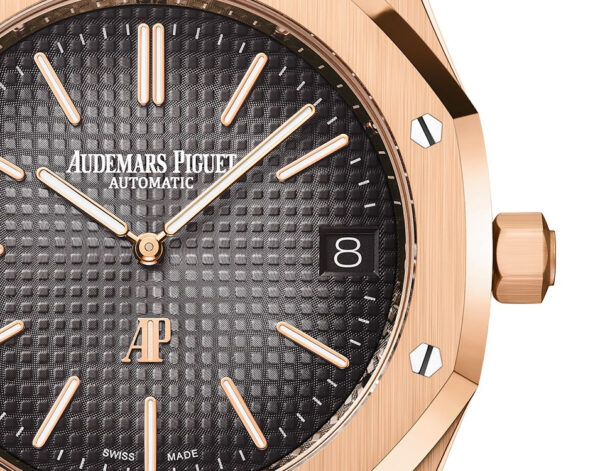 Audemars Piguet Royal Oak “JUMBO” EXTRA-THIN “50TH ANNIVERSARY” Ref# 16202OR.OO.1240OR.01 - Image 3