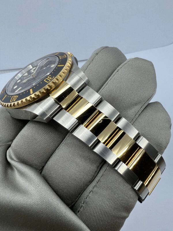Rolex Sea-Dweller, Stainless Steel and 18k Yellow Gold, 43mm, Ref# 126603-0001 - Image 4