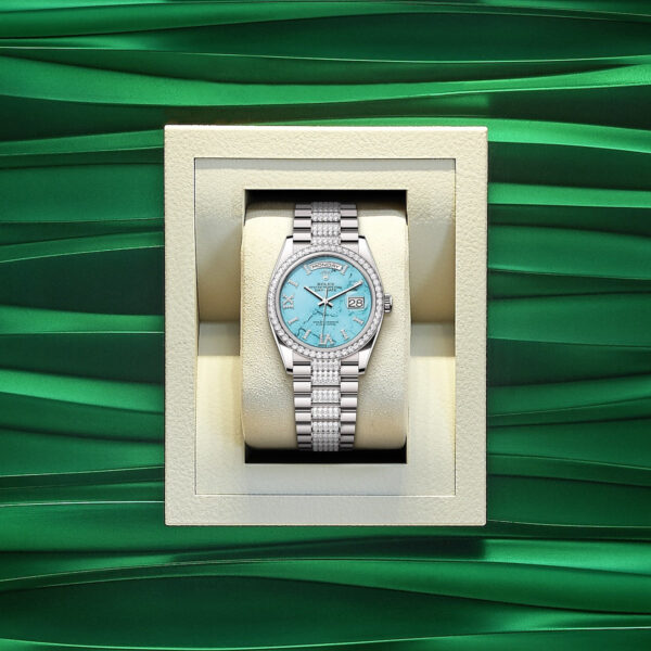 Rolex Day-Date 36, 18k White Gold with Diamond-set, 36mm, Ref# 128349rbr-0032 - Image 4