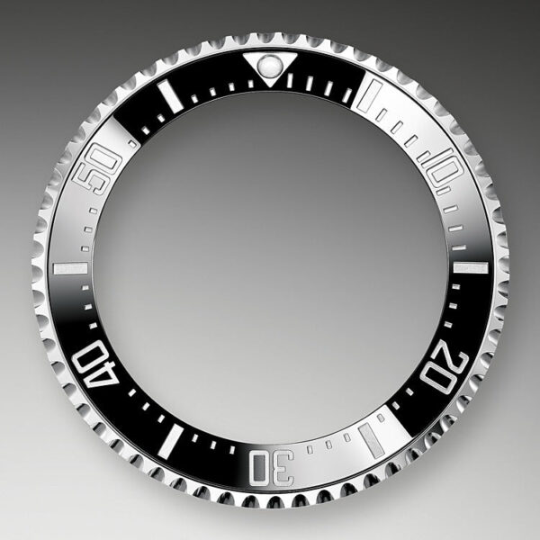 Rolex Deepsea, 44mm, Oystersteel, Ref# 136660-0003 - Image 3
