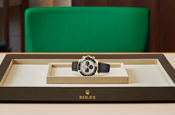 Rolex Cosmograph Daytona Oyster, 40 mm, yellow gold M116518LN-0076 - Image 5