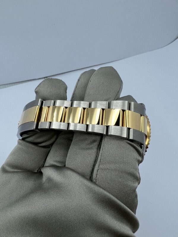Rolex Sea-Dweller, Stainless Steel and 18k Yellow Gold, 43mm, Ref# 126603-0001 - Image 6