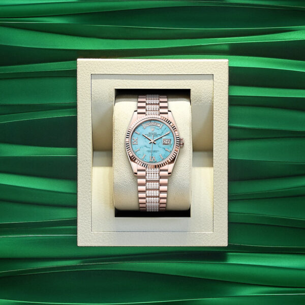 Rolex Day-Date 36, 18k Everose Gold with Diamond-set, 36mm, Ref# 128235-0065 - Image 5