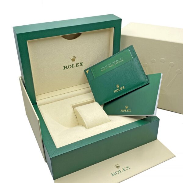 Rolex Submariner Date 18 ct white gold Ref# 126619LB-0003 - Image 5